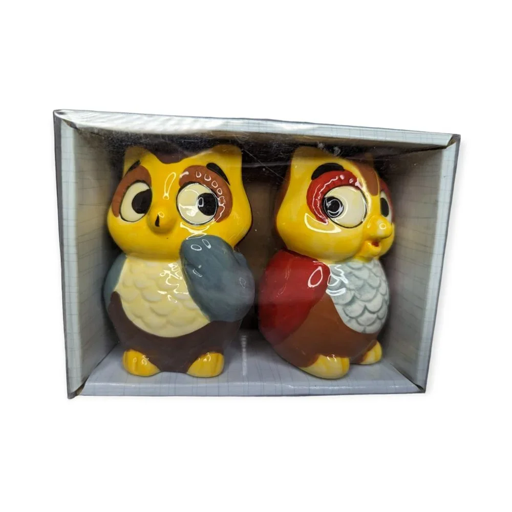 Pfaltzgraff Owl Salt & Pepper Set of 2 Ceramic Shakers